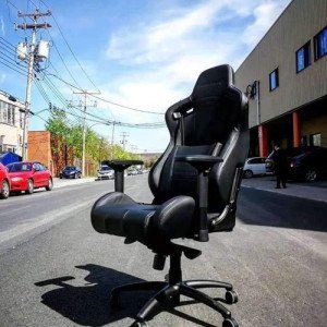 ANDA SEAT DARK KNIGHT PREMIUM GAMING CHAIR