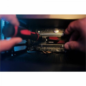 Samsung 990 PRO 2 TB Solid State Drive -MZ-V9P2T0CW